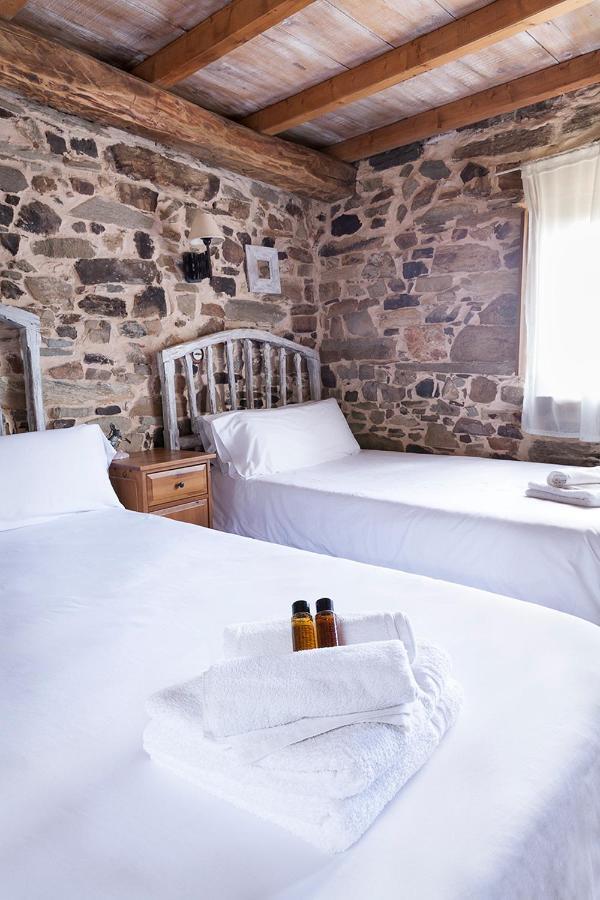 Bed and Breakfast La Rosa del Agua El Acebo de San Miguel Exterior foto